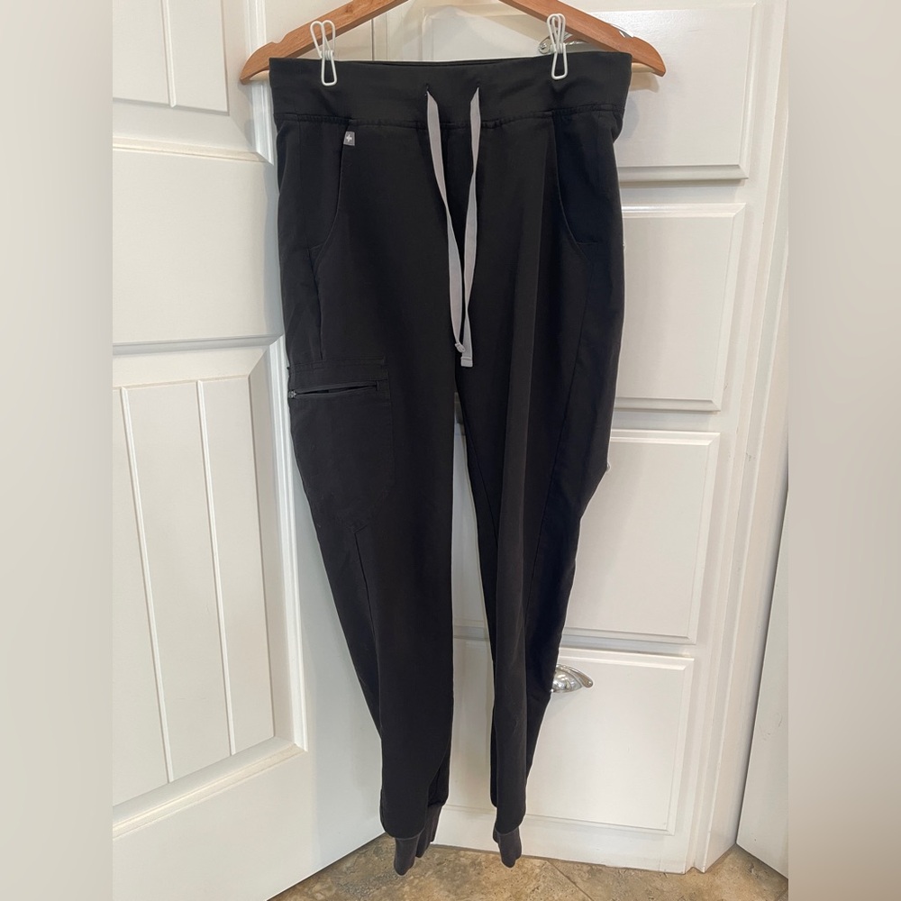 Figs Zamora Black Jogger Pants